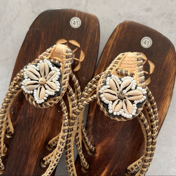 Seashells Carved Wooden Art Japanese Inspired Geta Sandal  41 - Picture 3 of 13